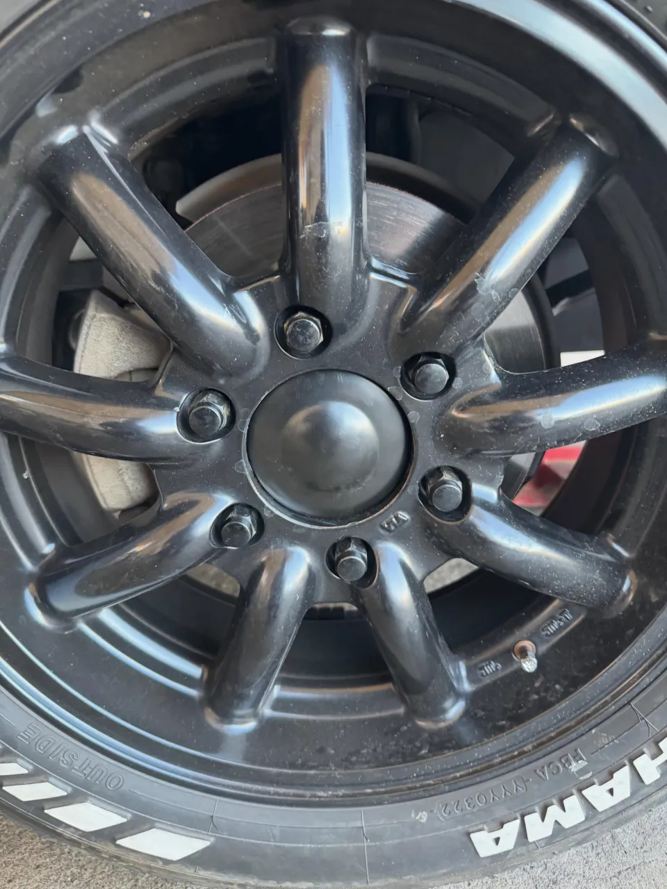 🔧 200系ハイエース|フロントハブキャップ取付